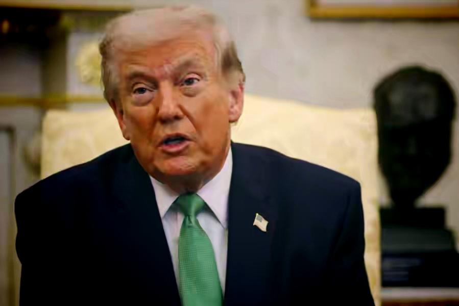 特朗普这回松口了：古巴想买油？随便，谁爱送谁送

特朗普这回倒是大方了一回。
