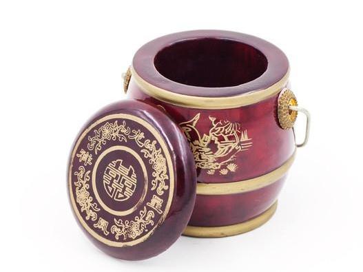 再怎么洗也是马桶！

古之富人者，甚是可怜，没有洁白如玉的冲水马桶，再高贵也就用