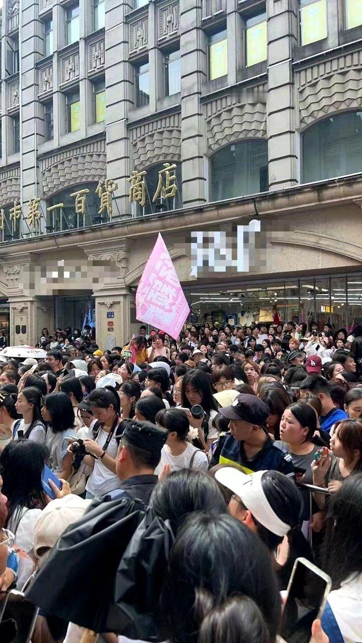 angelababy angelababy 在银河交汇之间，淹没原点，是非你突然