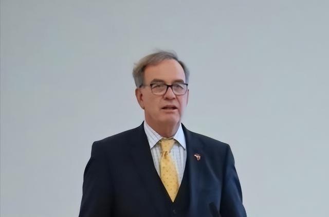 德国 ：中美打不起来了，因为打了也白打！日前德国教授曾坦率指出： 美国 不是害怕