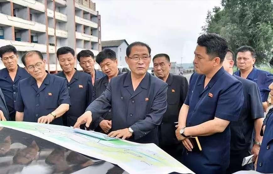 成了，朝鲜访华。中国正式宣布，朝鲜劳动党中央委员会政治局常务委员会委员、朝鲜民主