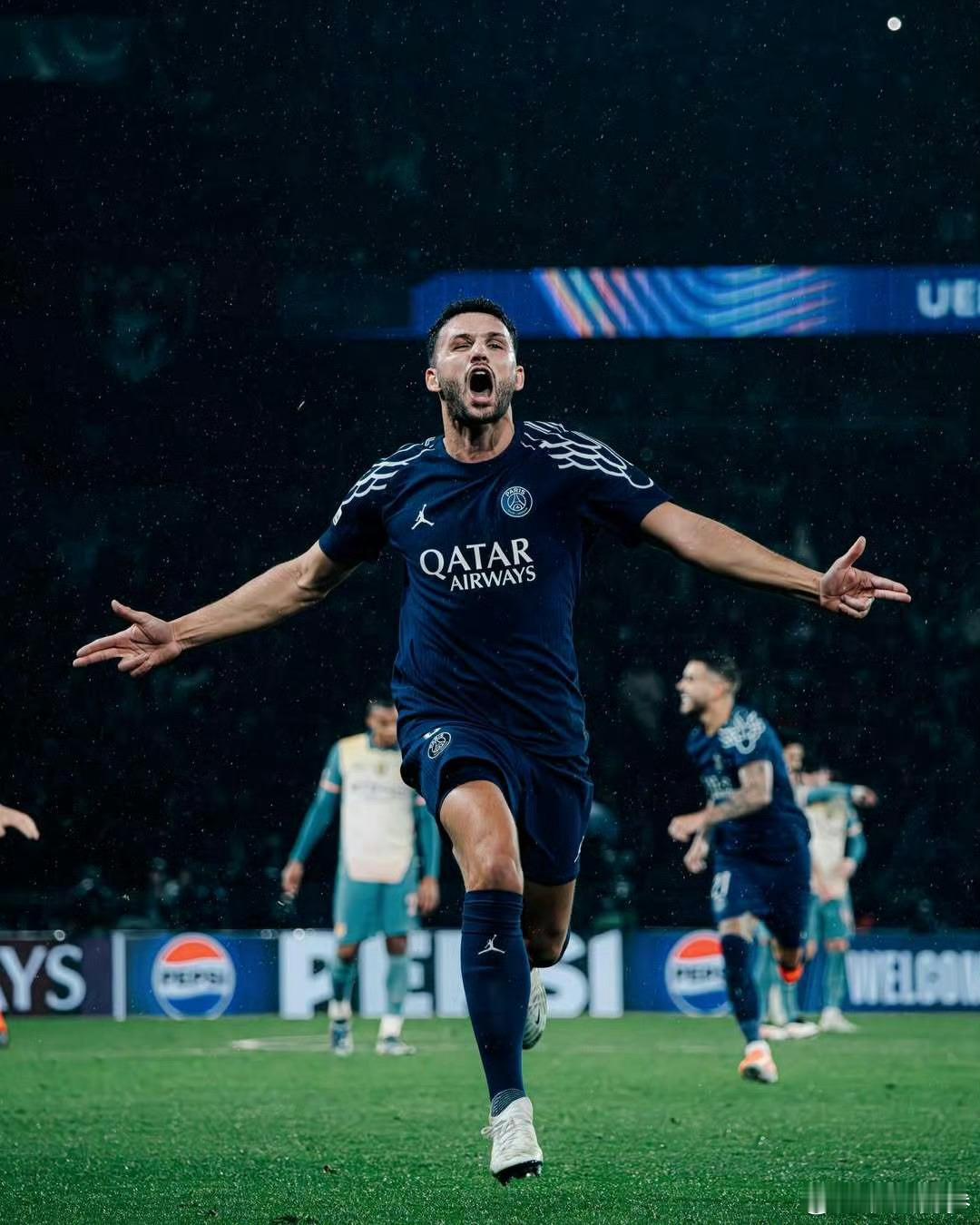 法甲 周五赛事推荐：欧塞尔VS巴黎圣曼综合判定：身体极度疲劳，刚输欧冠士气受挫。