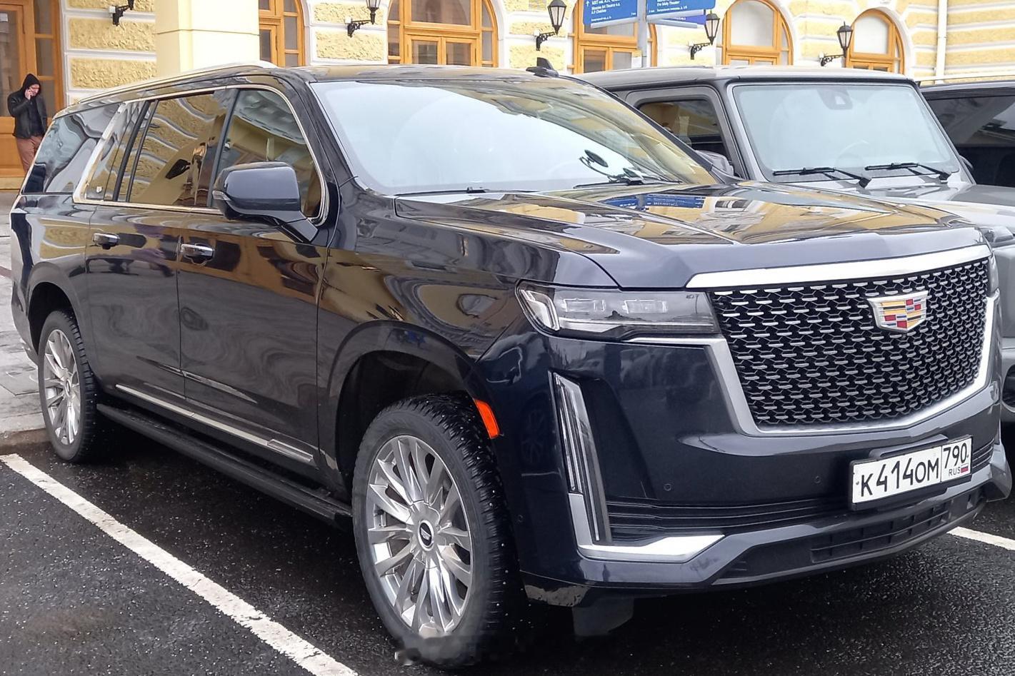 Cadillac Escalade / Rolls-Royce Cullinan