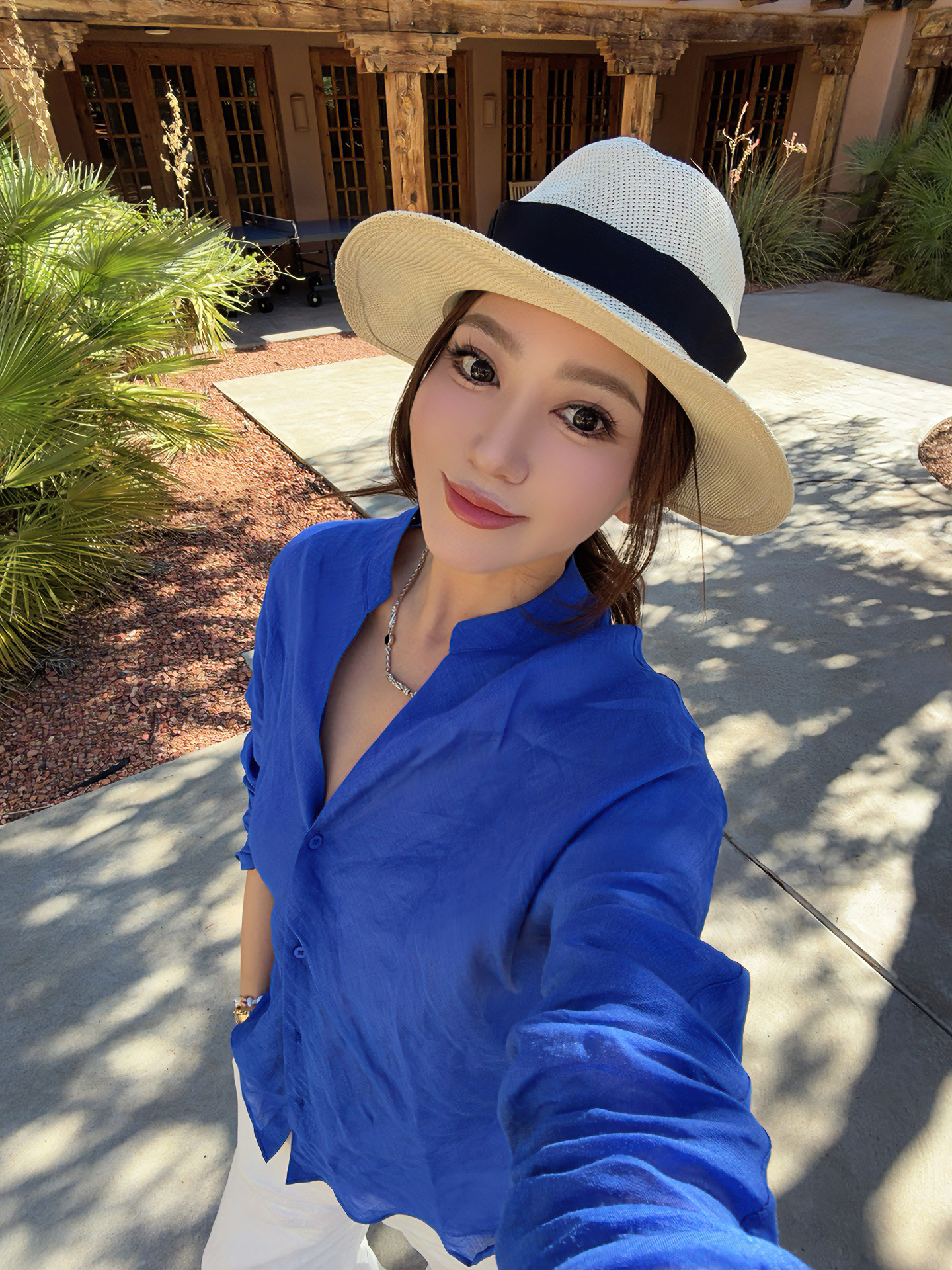 玻尿酸和肉毒当然还有美颜相机 都起效中…(◐‿◑)﻿ 美国·佩奇