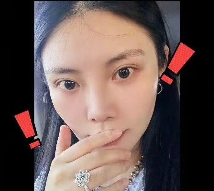 徐冬冬把婚戒手链都丢了 徐冬冬说把婚戒丢了，前些天回老家手链也丢了，怎么丢三落四