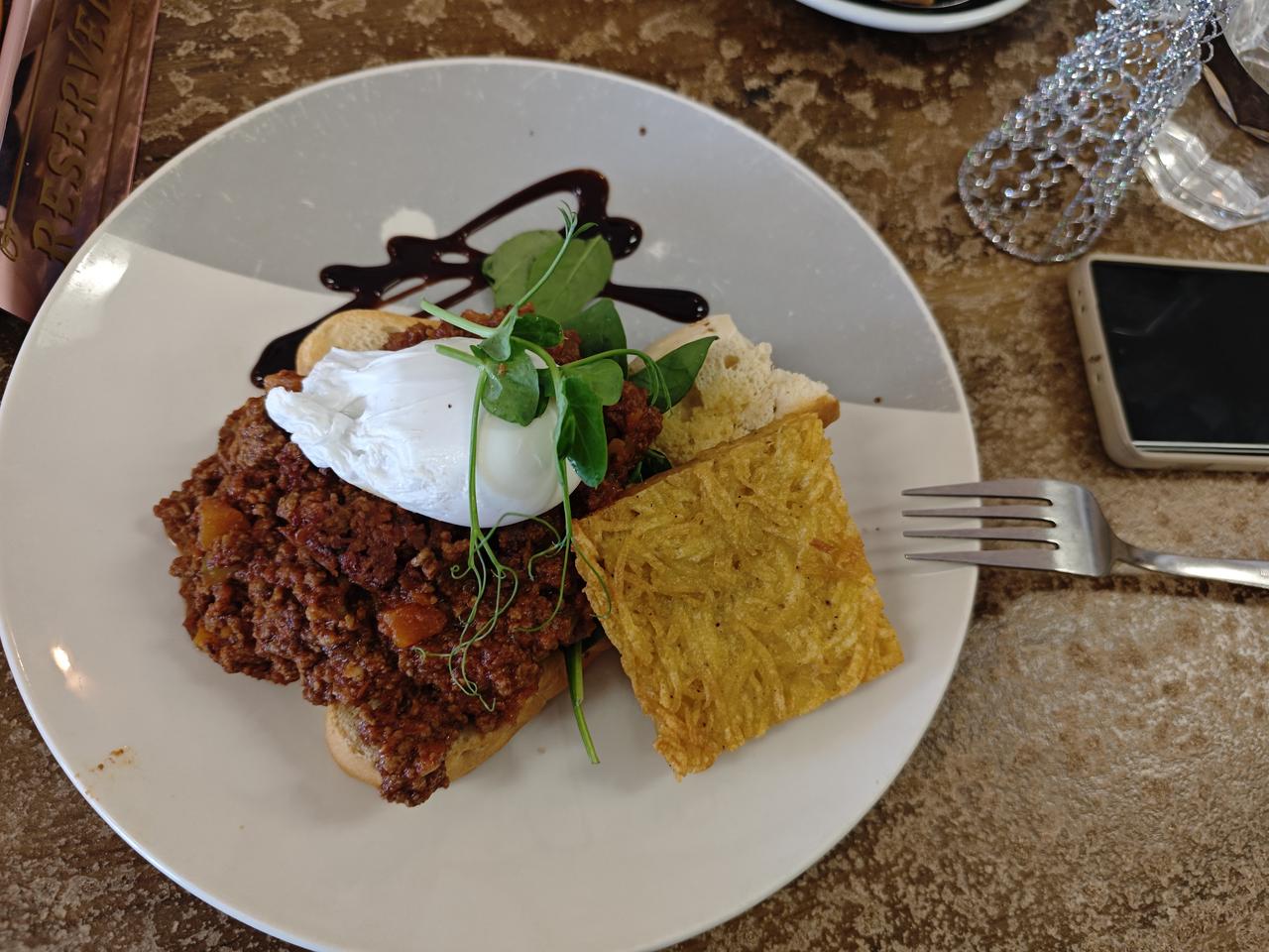 吃饭还是要吃中国饭

从地热公园回到罗托鲁瓦，又到了吃饭的时间点，女儿给我们选择