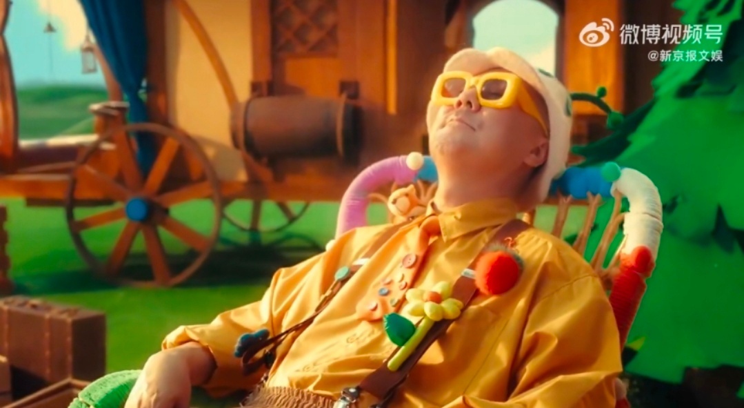 哈哈！这也太好玩了，各位小伙伴持续“单曲循环进行中”。杨超越欢快的歌声与歌曲主题