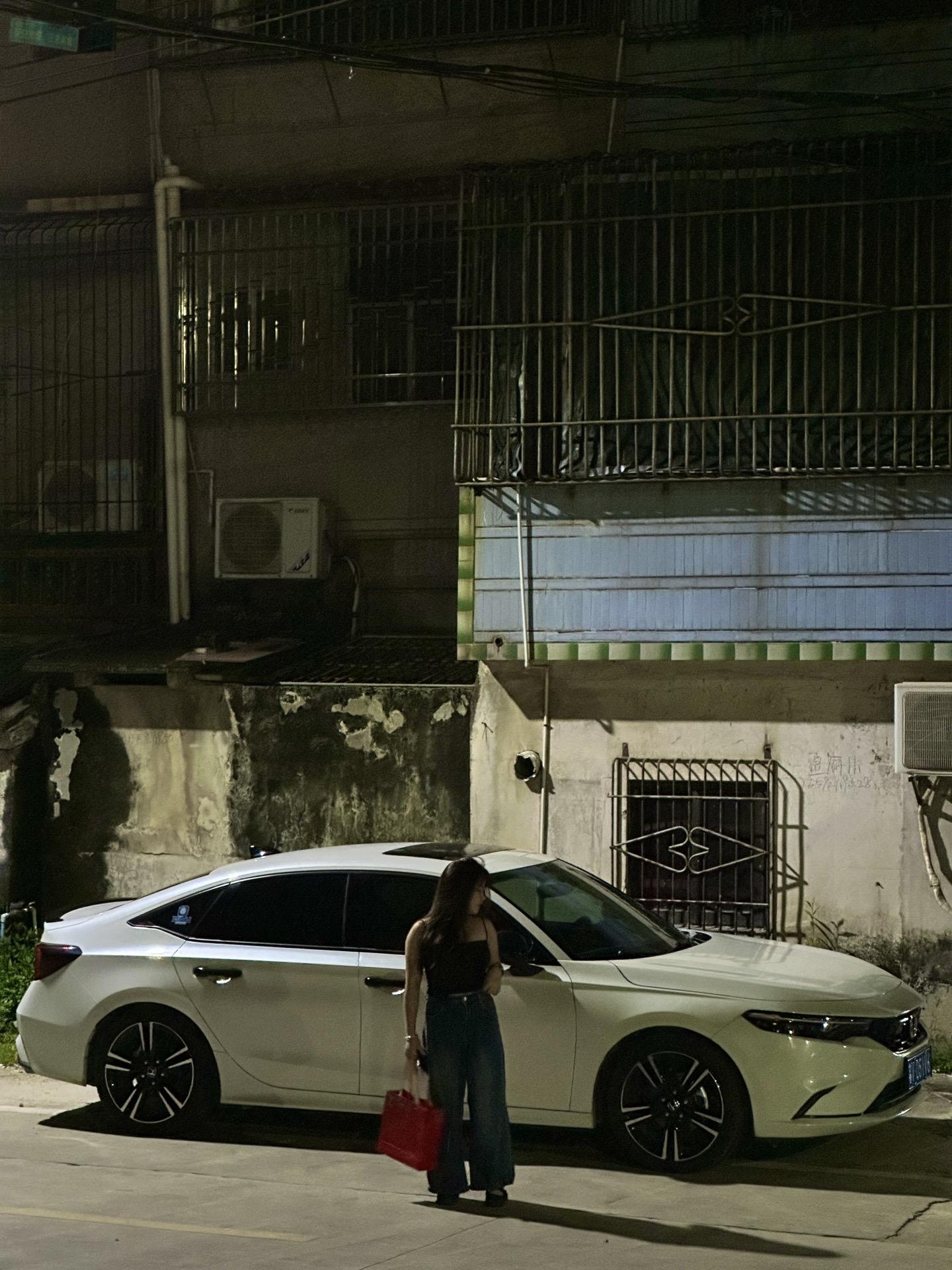 风情万种，与世无争