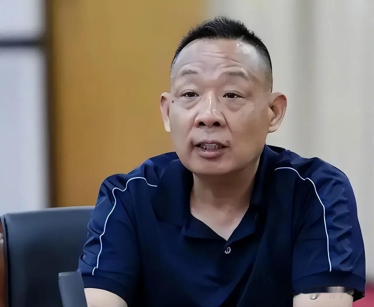 房东坐地疯狂涨租，胖东来果断选择搬迁离场，这件事看透商业最朴素的道理。
 
很多