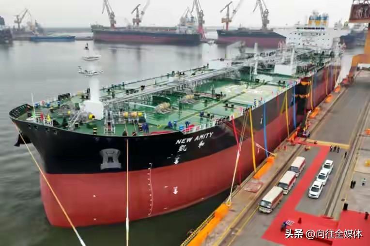 直击命门！伊朗高超音速导弹突袭特拉维夫，以色列水命脉被掐断
 
伊朗强势反击震动