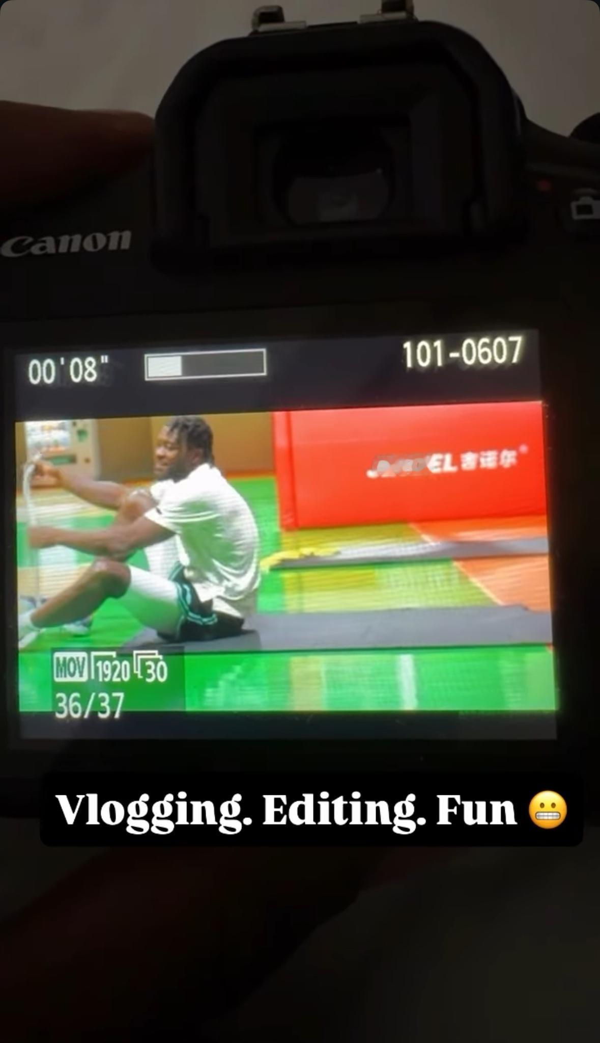 奥利弗更新表示自己的篮球vlog 正在制作当中，很有趣