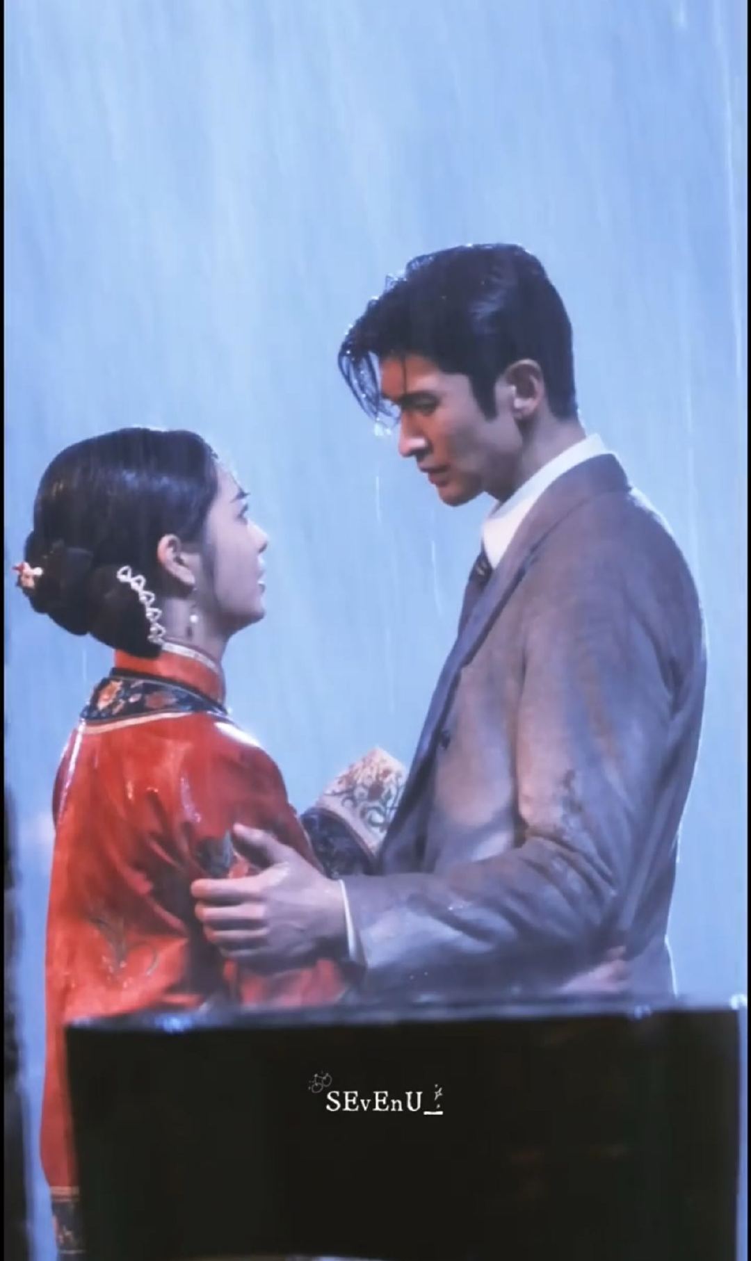 张云龙周洁琼玉簟秋友情主演 从置景到镜头都能感受到《玉簟秋》的用心，质感出众制作