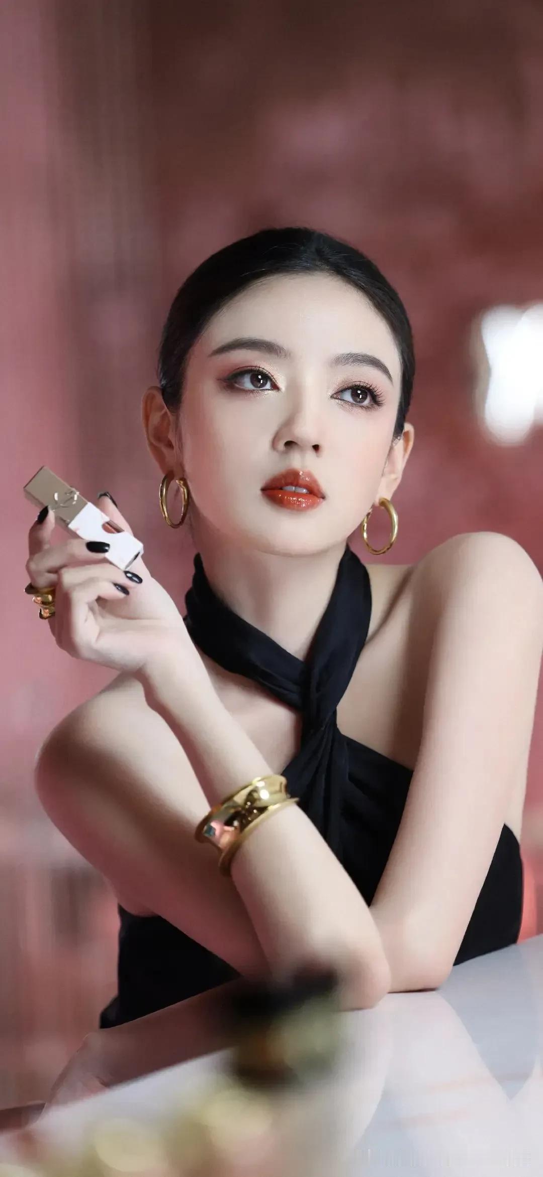 何瑞贤倪妮大美女气质好