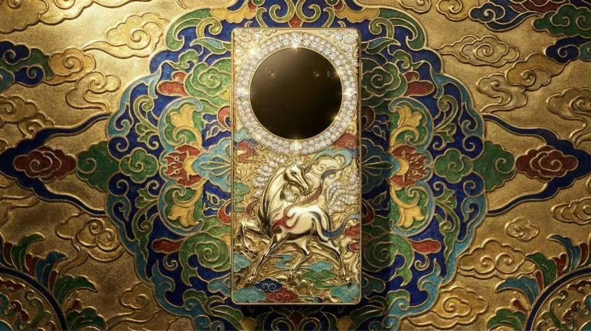 追觅手机上手勇啊，手机、汽车都在涉足。这手机看着还挺豪的。现在手机行业竞争相当激