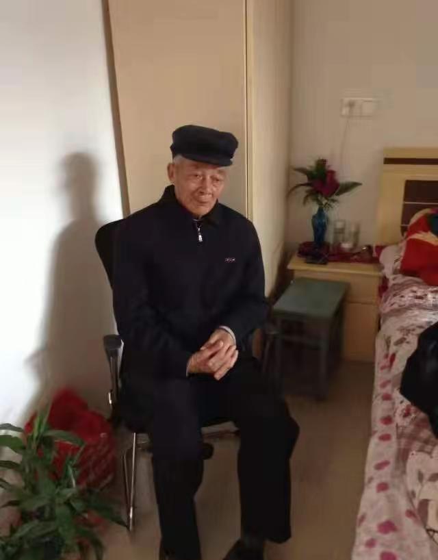 爸爸妈妈，今天中元节了，你们在天堂还好吗？自从你们走后，我再没了家，多少伤心事不