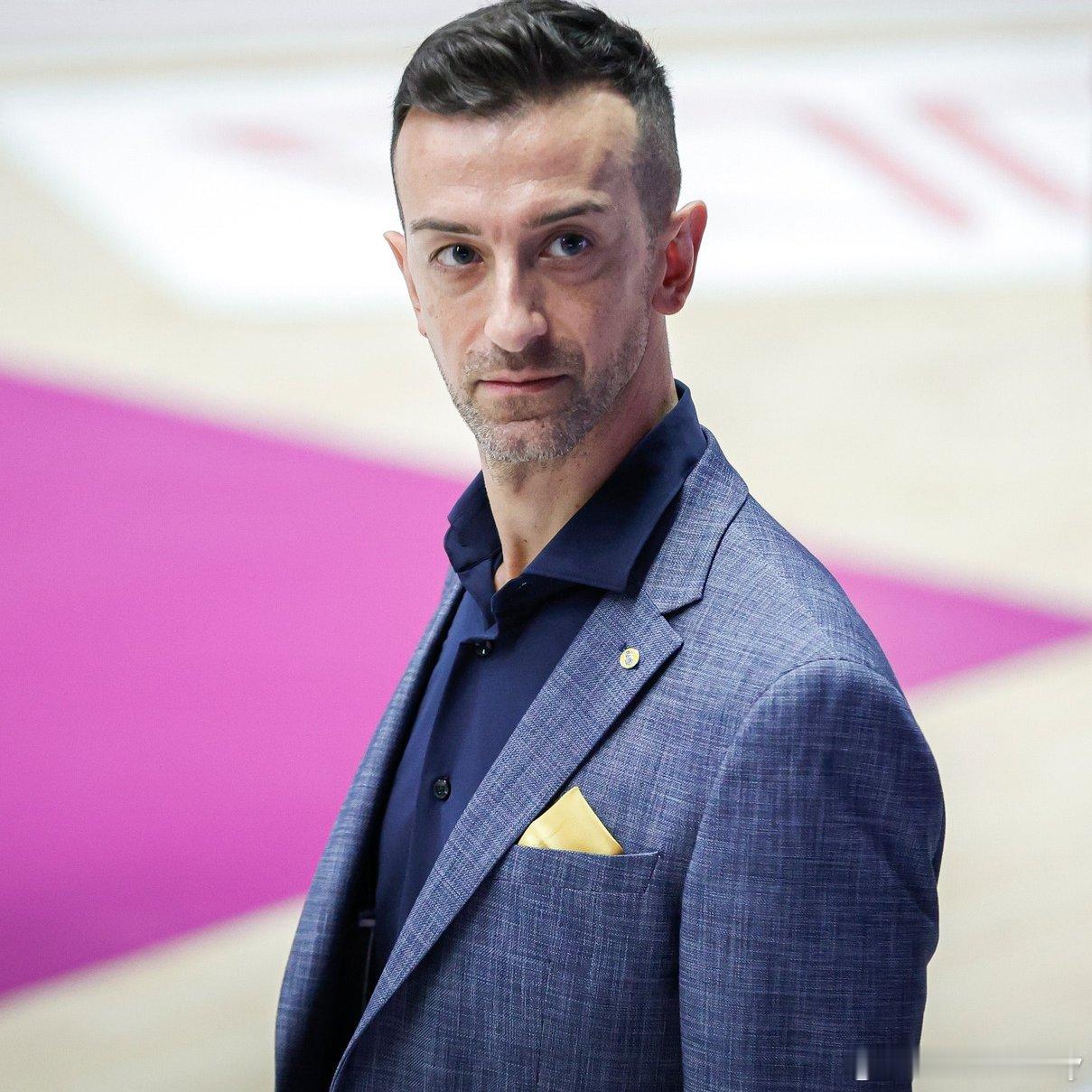 桑塔雷利：泽伦是一支实力强劲的队伍，他们在土耳其联赛——这个我一直密切关注、竞争