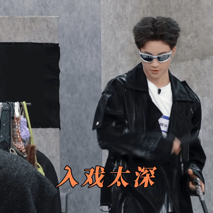 奋斗吧人生奋斗吧人生24小时极限创排踏实努力的弟弟太圈粉！认真又真诚，鲜活有烟火