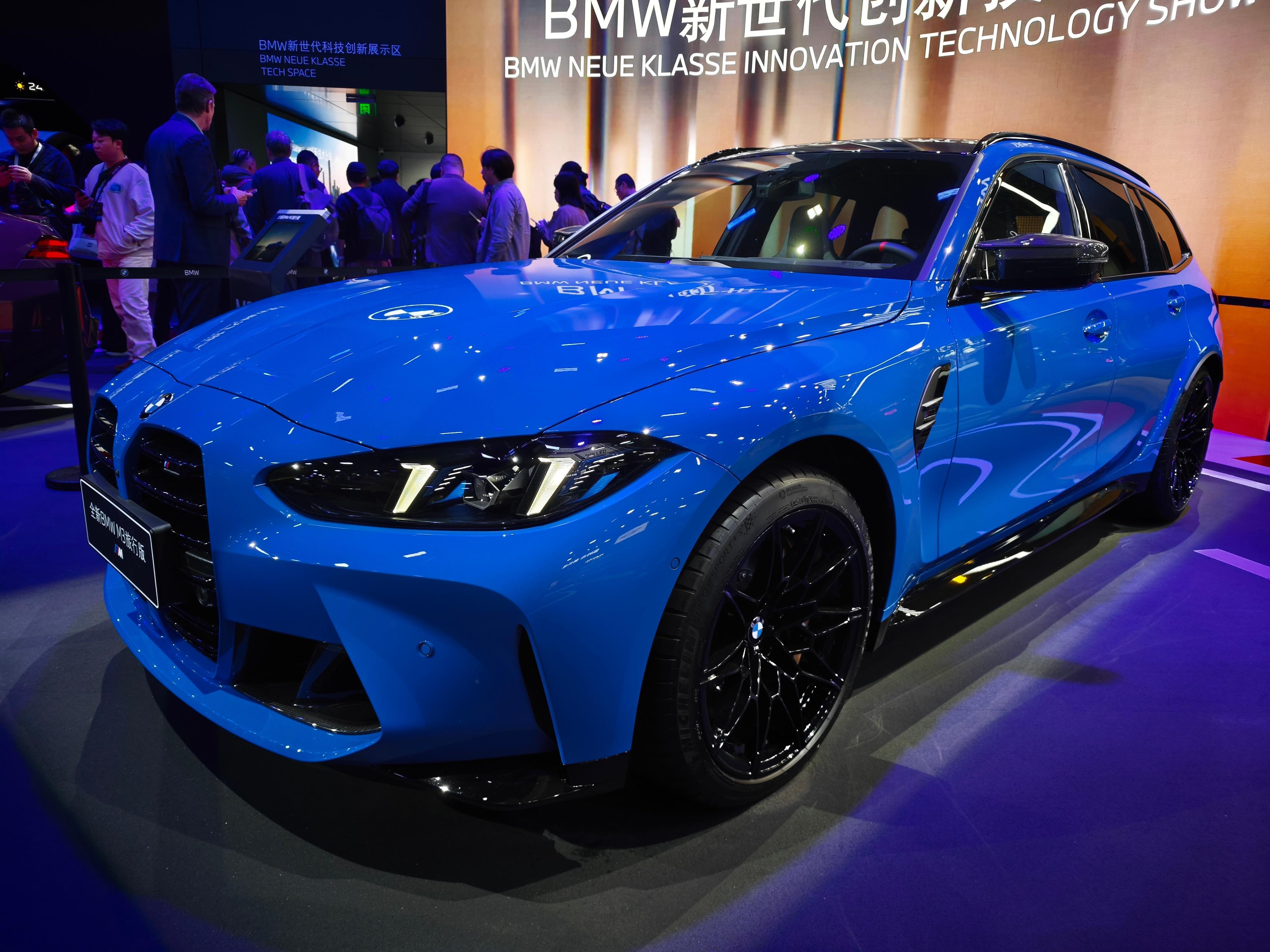 M3 Touring 实车是真帅啊!但相比M3，我其实更喜欢M5，低调大马力插混