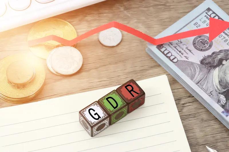 今晚九点半，美国将公布12月PCE物价指数、四季度实际GDP年化季率等关键数据。