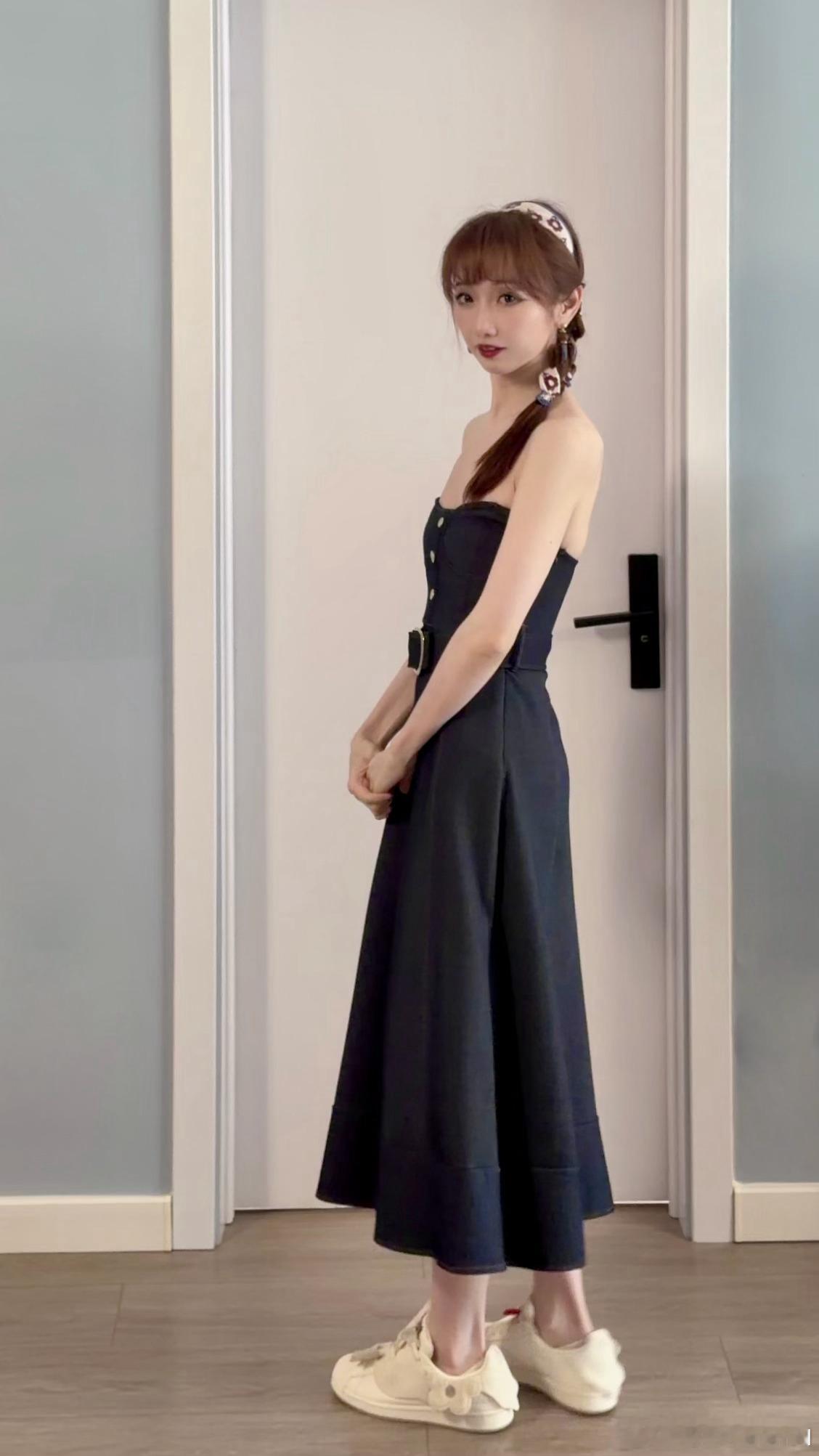 牛仔小花🌸周六加倍周三兔牙日 ​​​