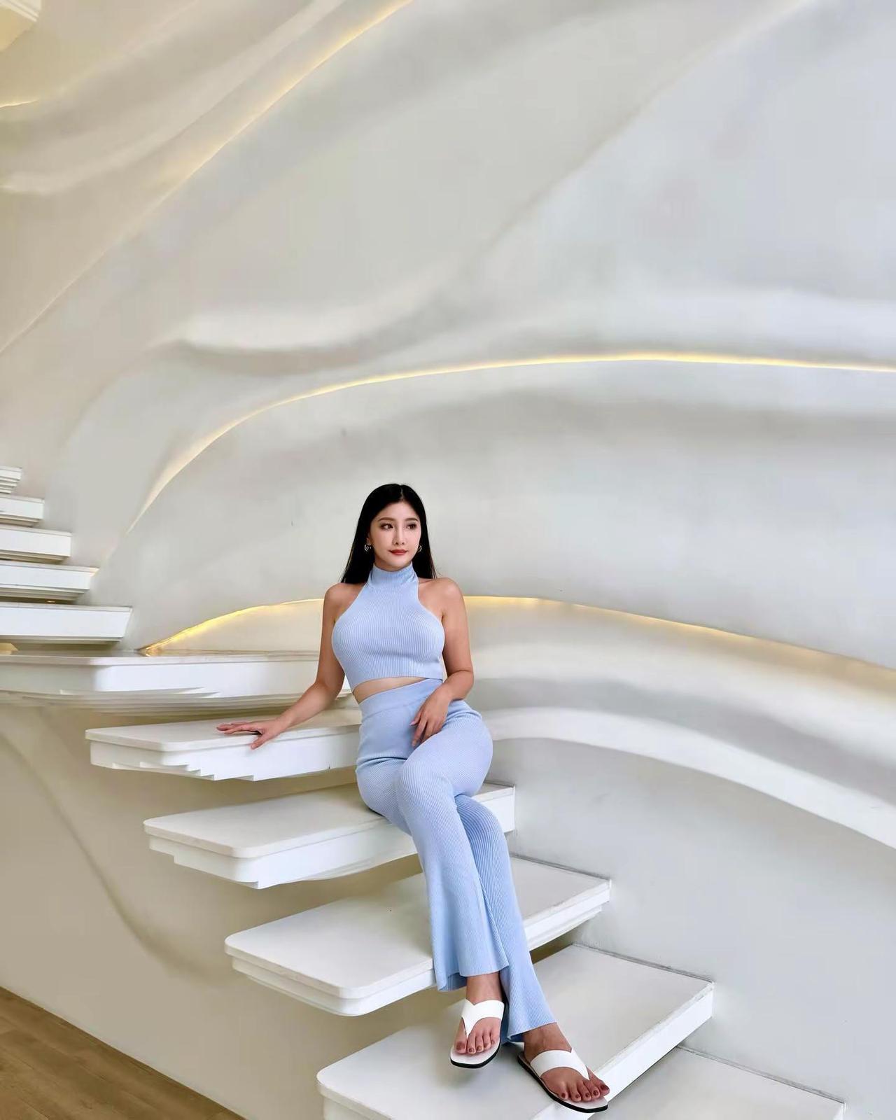 签收你的女孩。小腰精上线 蜜桃女孩 性感小野猫