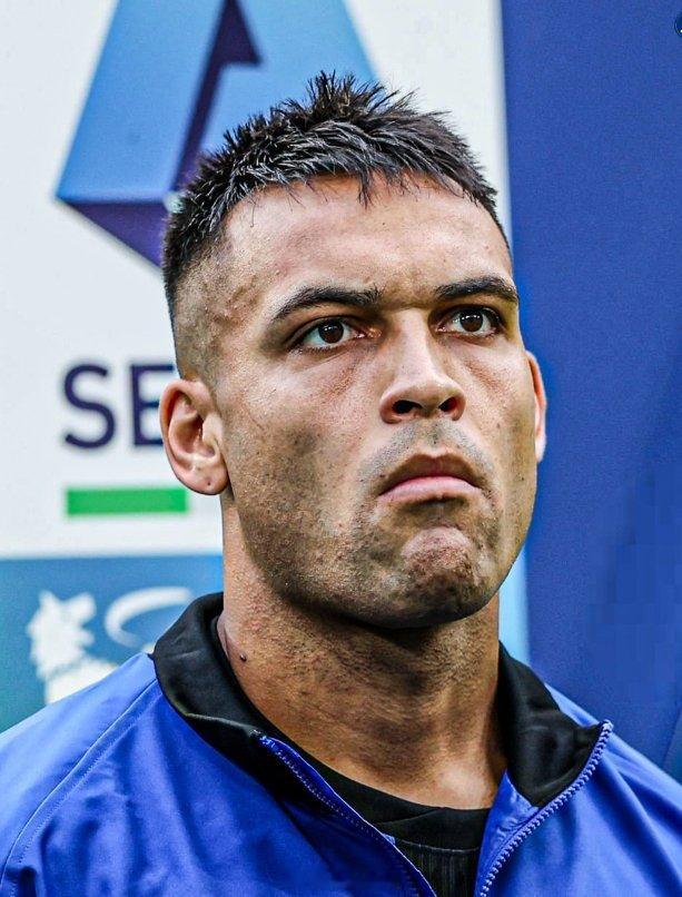 卡利亚里0比2国际米兰 🇦🇷📊 国米队长劳塔罗·马丁内斯在 2025/26