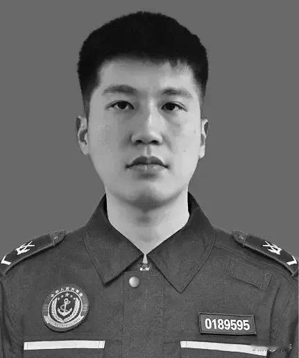 山东自古出好汉，英雄儿郎冲最前。
惊涛骇浪敌舰犯，保家卫国热血溅！

哪有什么岁