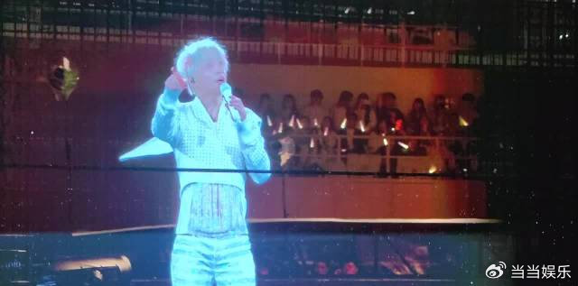 薛之谦这次彻底玩大了！“万兽之王”演唱会一经官宣便瞬间封神，上半场引领观众于史诗