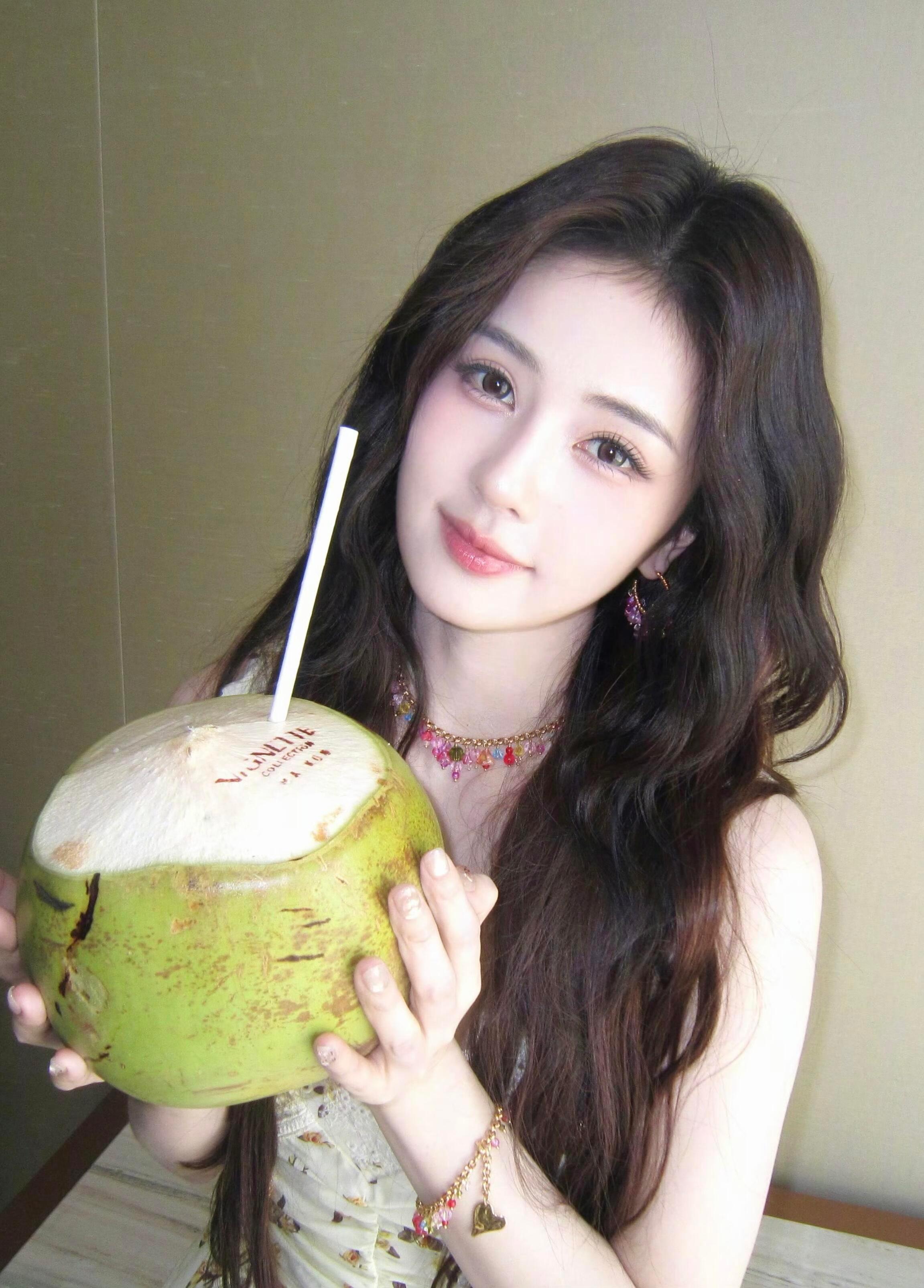 橘子早安趴 提前过夏天了鹿鹿🥥白鹿