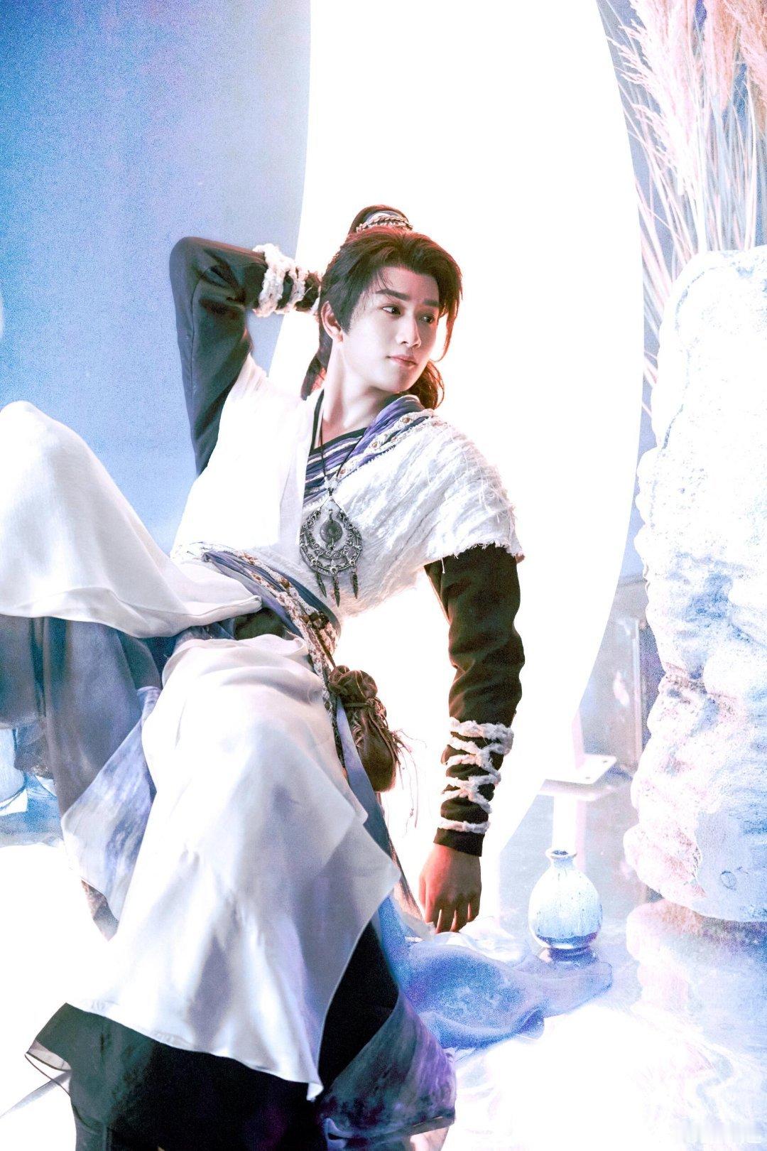 水龙吟云合逆跌水龙吟小狗池云！！水龙吟值得~特效做的特别特别特别好！敖子逸就是池