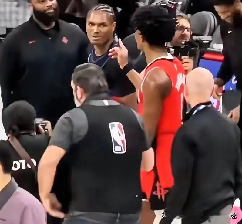 阿门汤普森兄弟两人未来很可能贵成为历史上最成功的双胞胎。目前的发展轨迹来看，两人