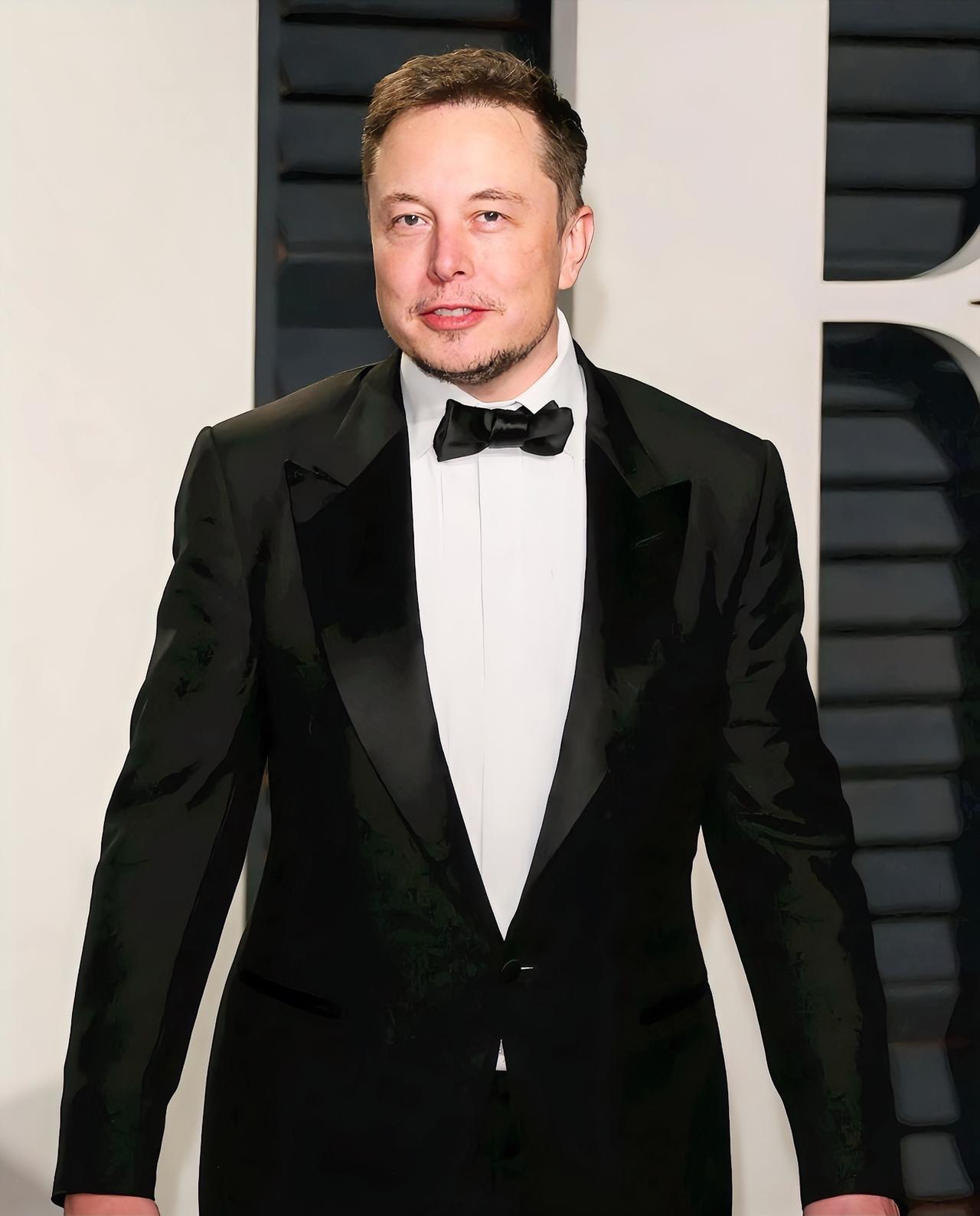 昨天夜里，SpaceX股价迎来一波大涨，马斯克个人身家重新跨过万亿门槛，达到1.