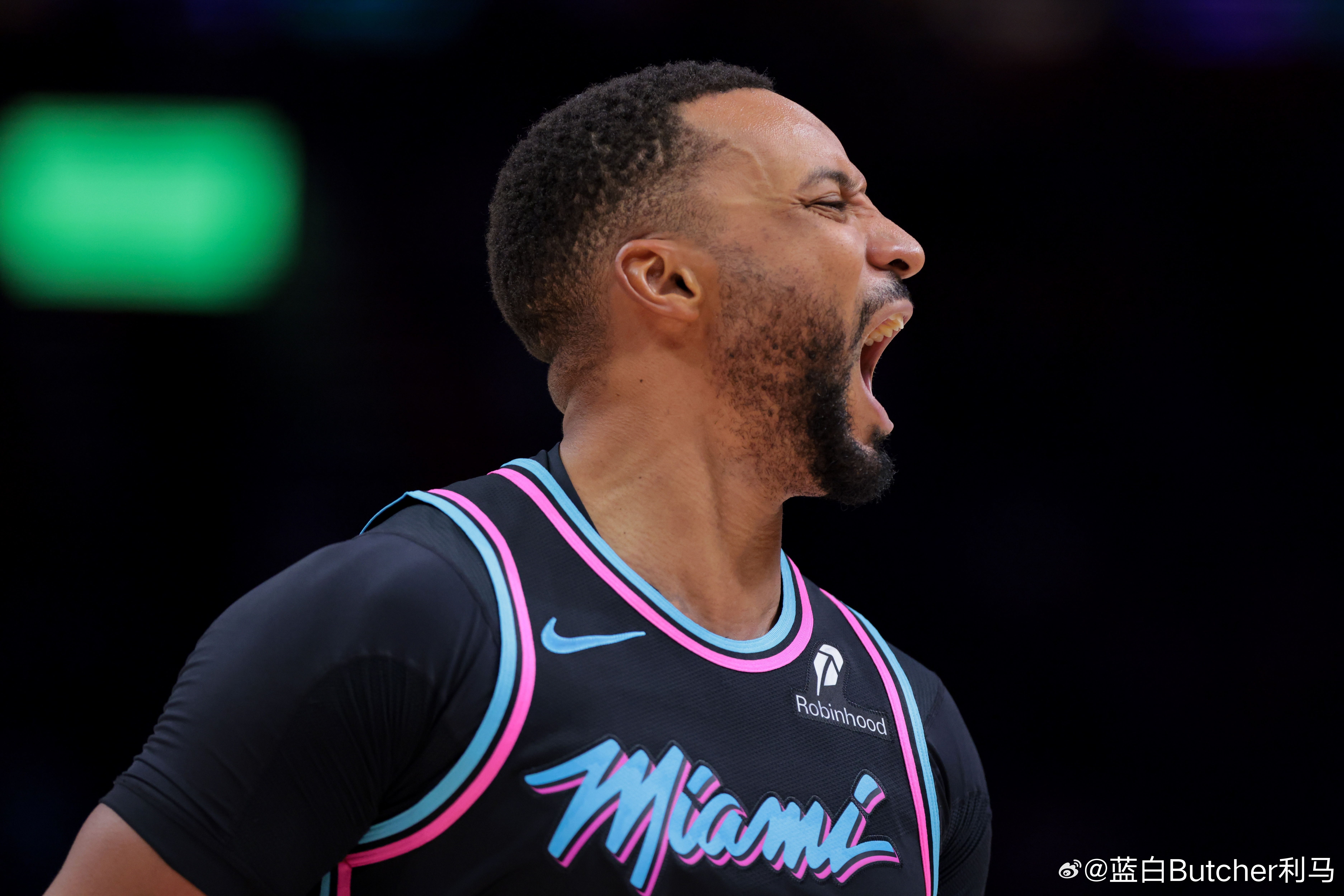 1月18日讯 热火在主场以122-120击败雷霆。赛后，热火球员鲍威尔接受媒体采