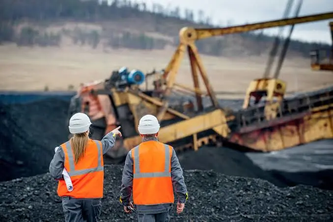 mining engineer在澳洲年薪二十万没问题