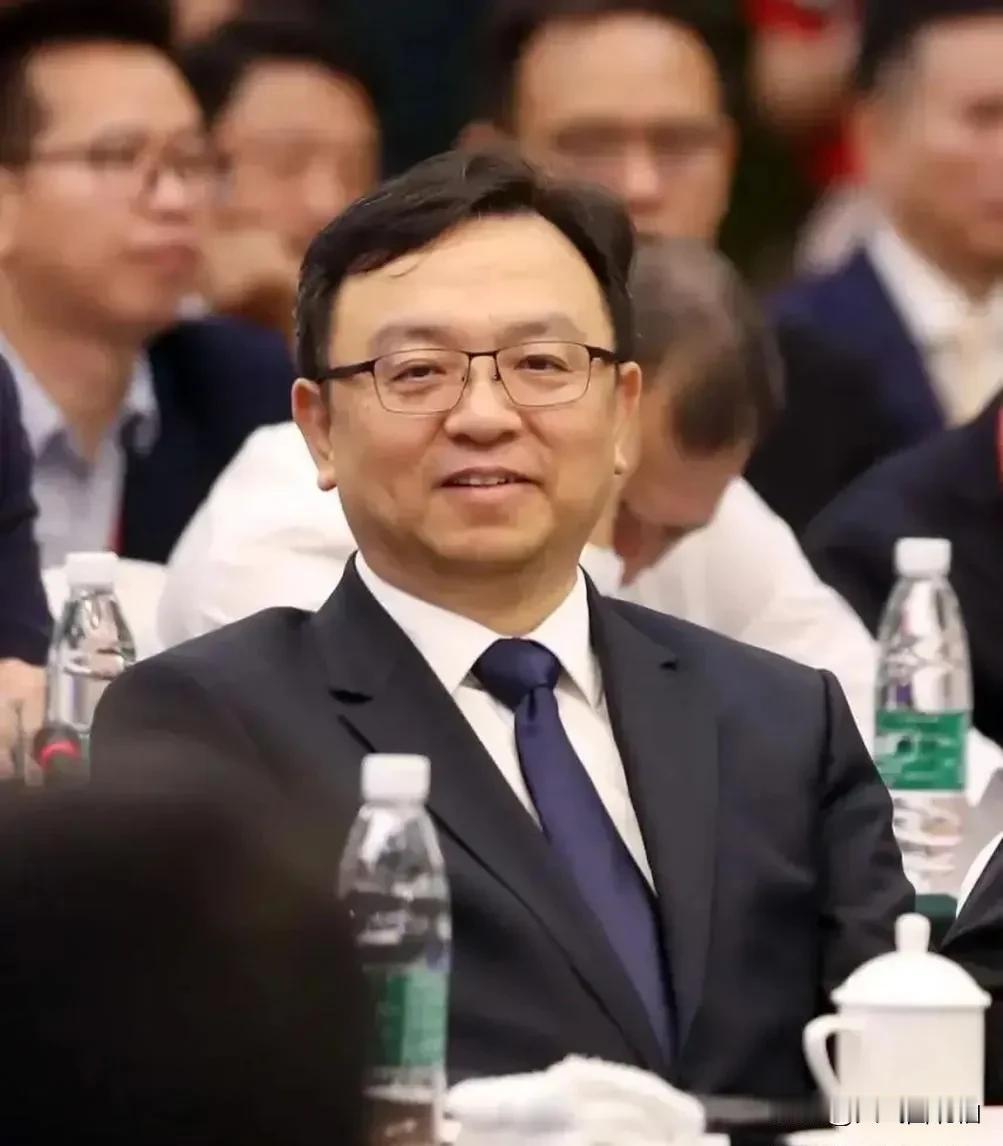 请问拼多多有什么核心科技？前三个季度拼多多营收3000亿，净赚900亿，净利润率