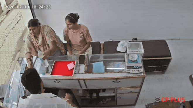 印度食品安全太恐怖：女教师口渴喝矿泉水，里面竟是浓硫酸，当场重伤生命垂危！近日在