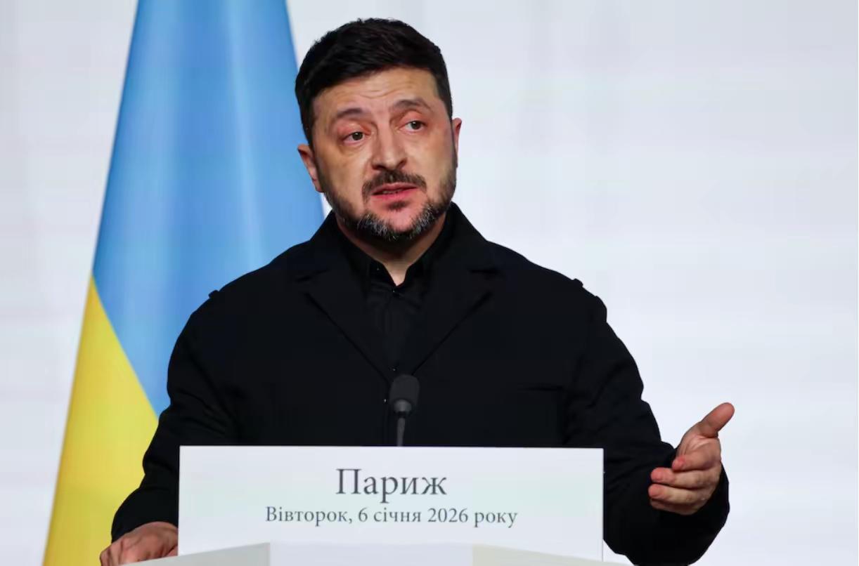 泽连斯基借密谈撂狠话，实为政治作秀！美乌密谈800亿美元协议，看似声势浩大，实则