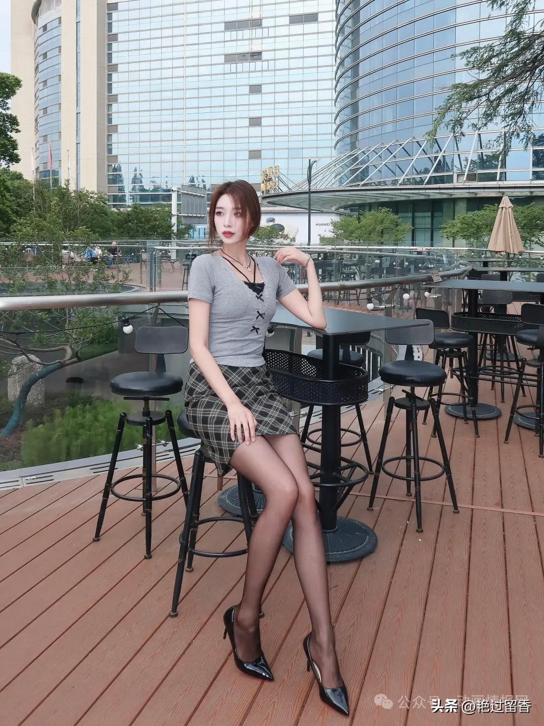 都市时尚女郎，享受都市生活！