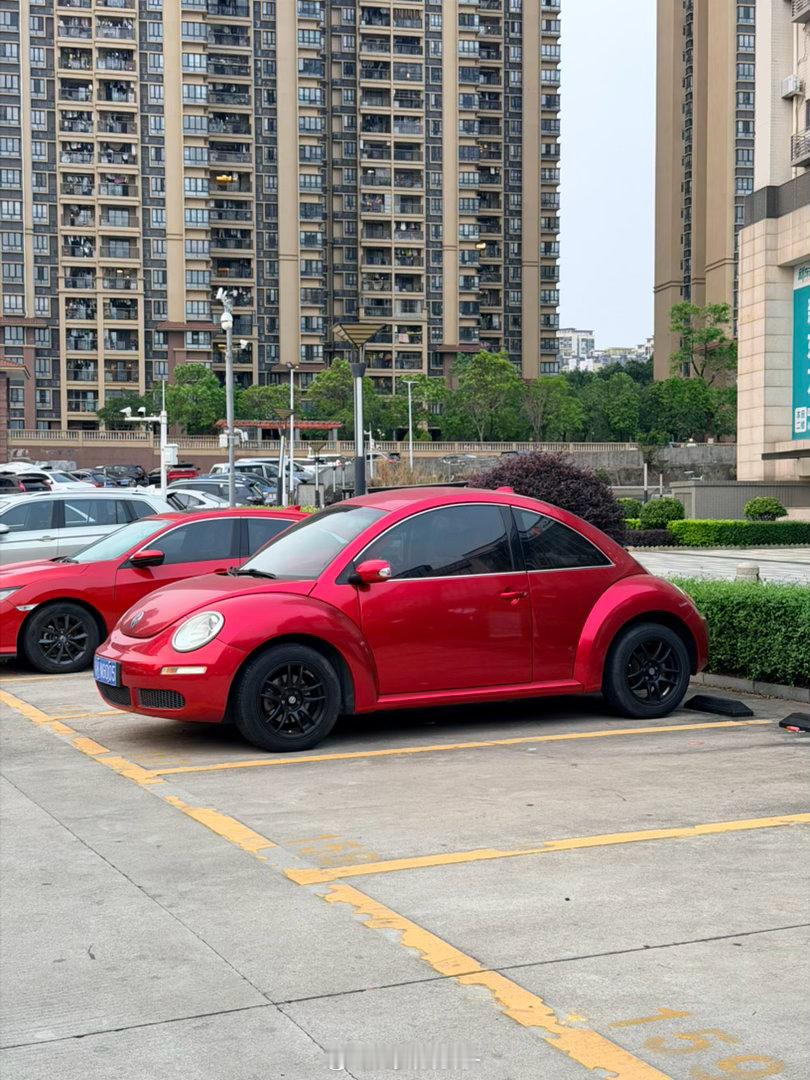 甲壳虫真的算是我的意难平车型，超级无敌可爱，当年就很想让我爸给我买这个，但是我爸