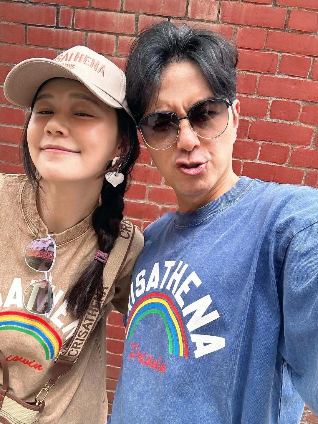 萧正楠黄翠如情侣装放闪😊 ​​​