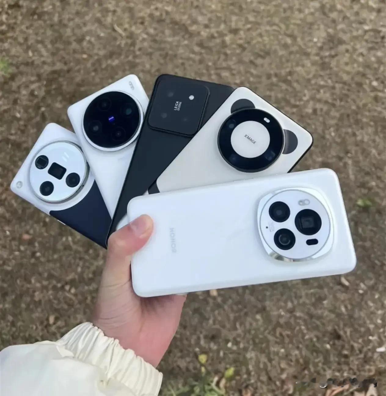 体验了一圈，发现今年的各大旗舰真的都可以随意挑选，只要符合个人审美就行~

米V