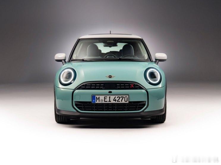 #大v聊车##enzo碎钞机# 【引擎不谢幕——全新MINI COOPER燃油版