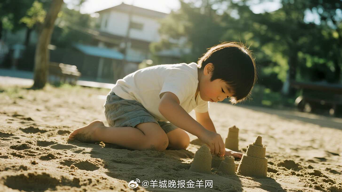 #晚安# 成长如同建一座城，耐住漫长的打磨，那些正在建设的时光，终会撑起你人生的