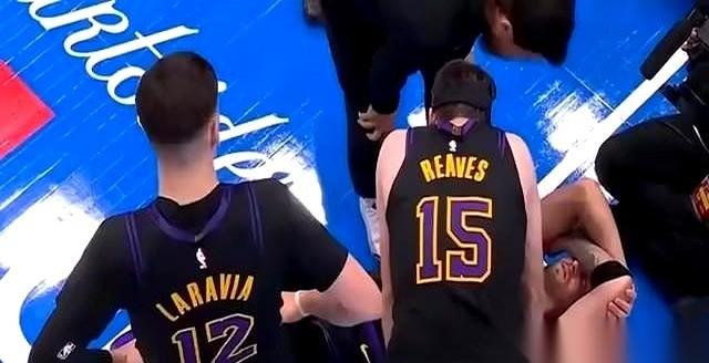 “没东契奇、没里弗斯！湖人还剩4场常规赛，季后赛就在眼前，主力全躺下了，这仗还怎