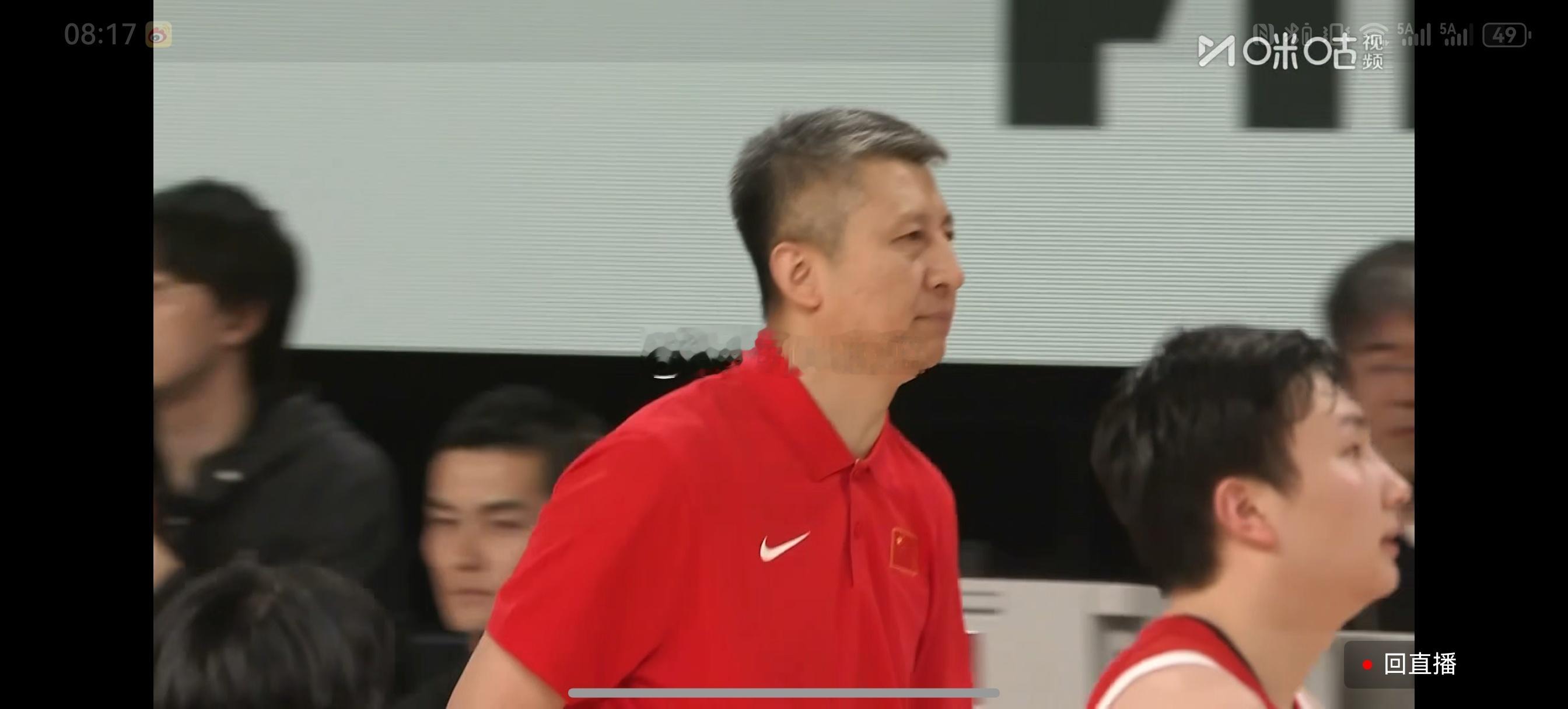 说实话，上半场快把我打吐了，已经做好要喷的准备了，我都想说要不给男篮请个心理医生