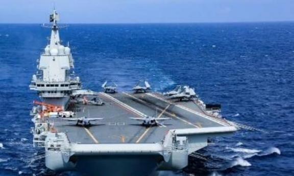 被美国骗了？中国这两年造完航母发现不对味了，明明自己的无人机、空间武器、超高音速