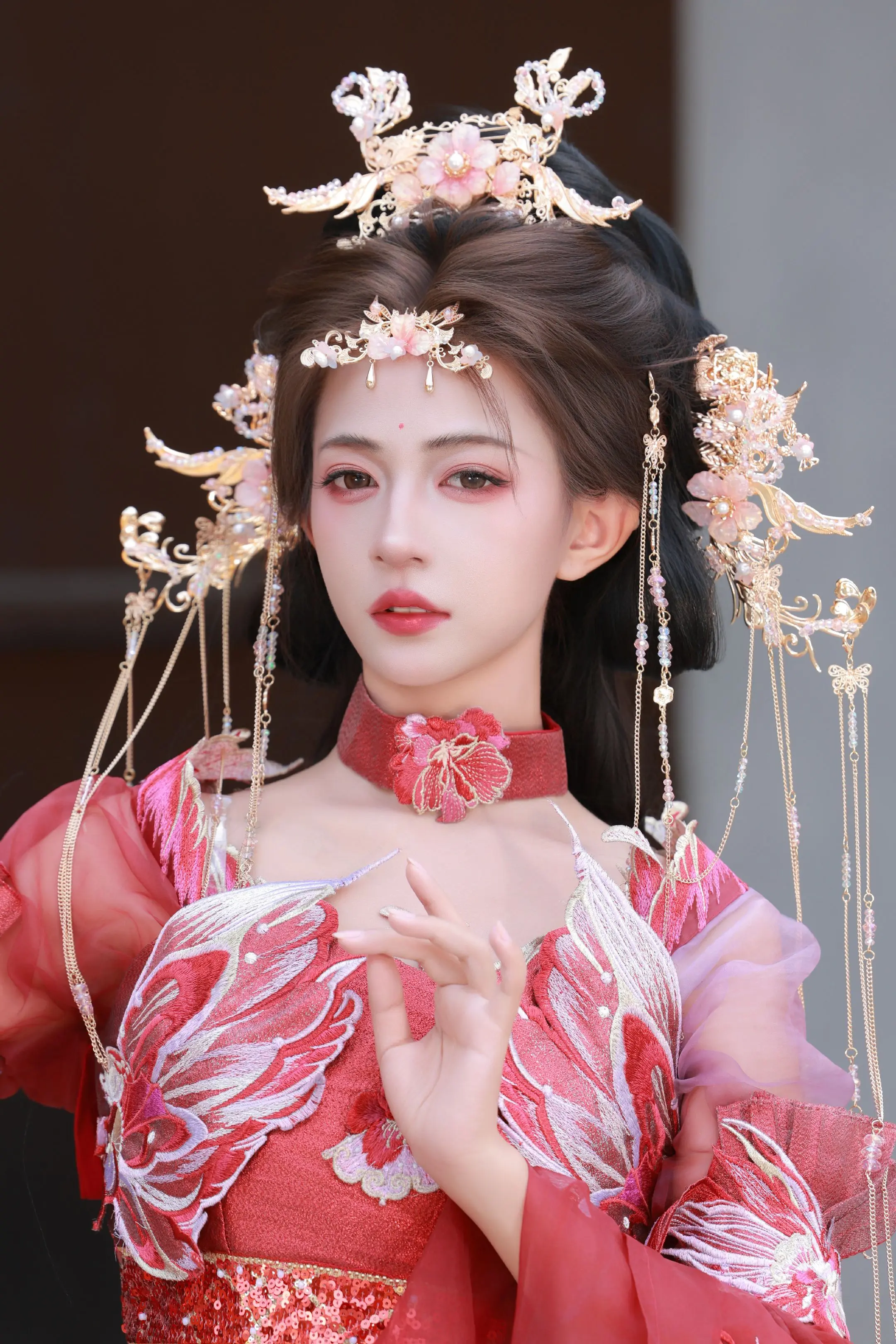 美人不是凡胎生。