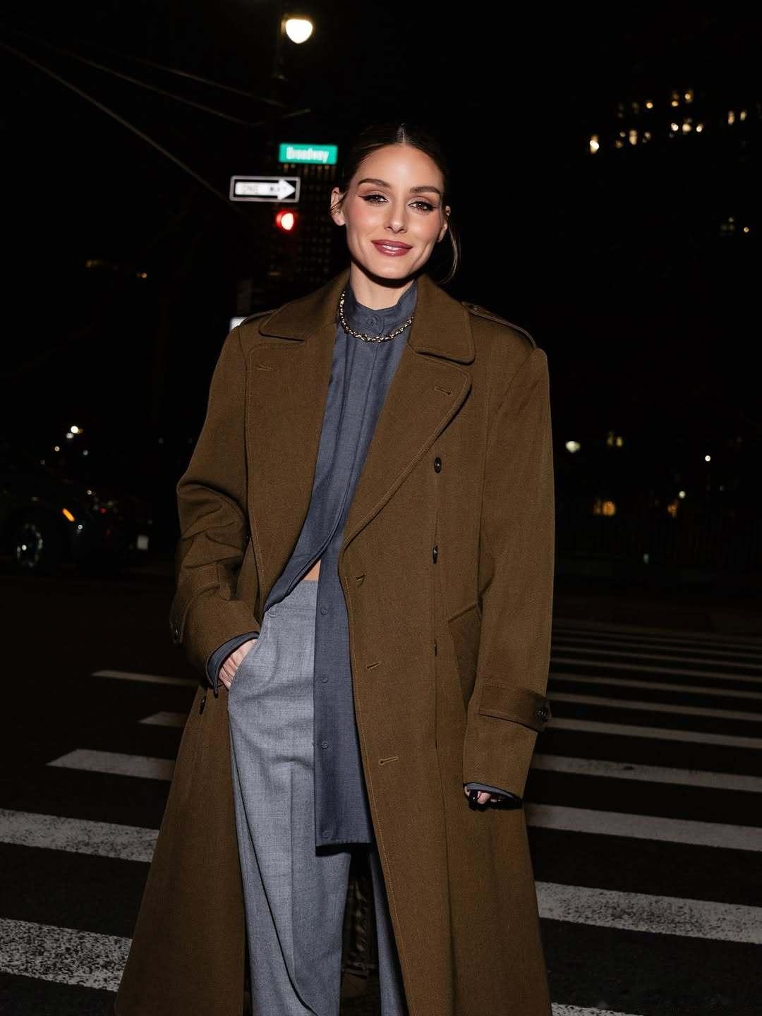 olivia palermo奥利维亚巴勒莫近期穿搭及街拍，阔腿裤和莫兰迪色依然是