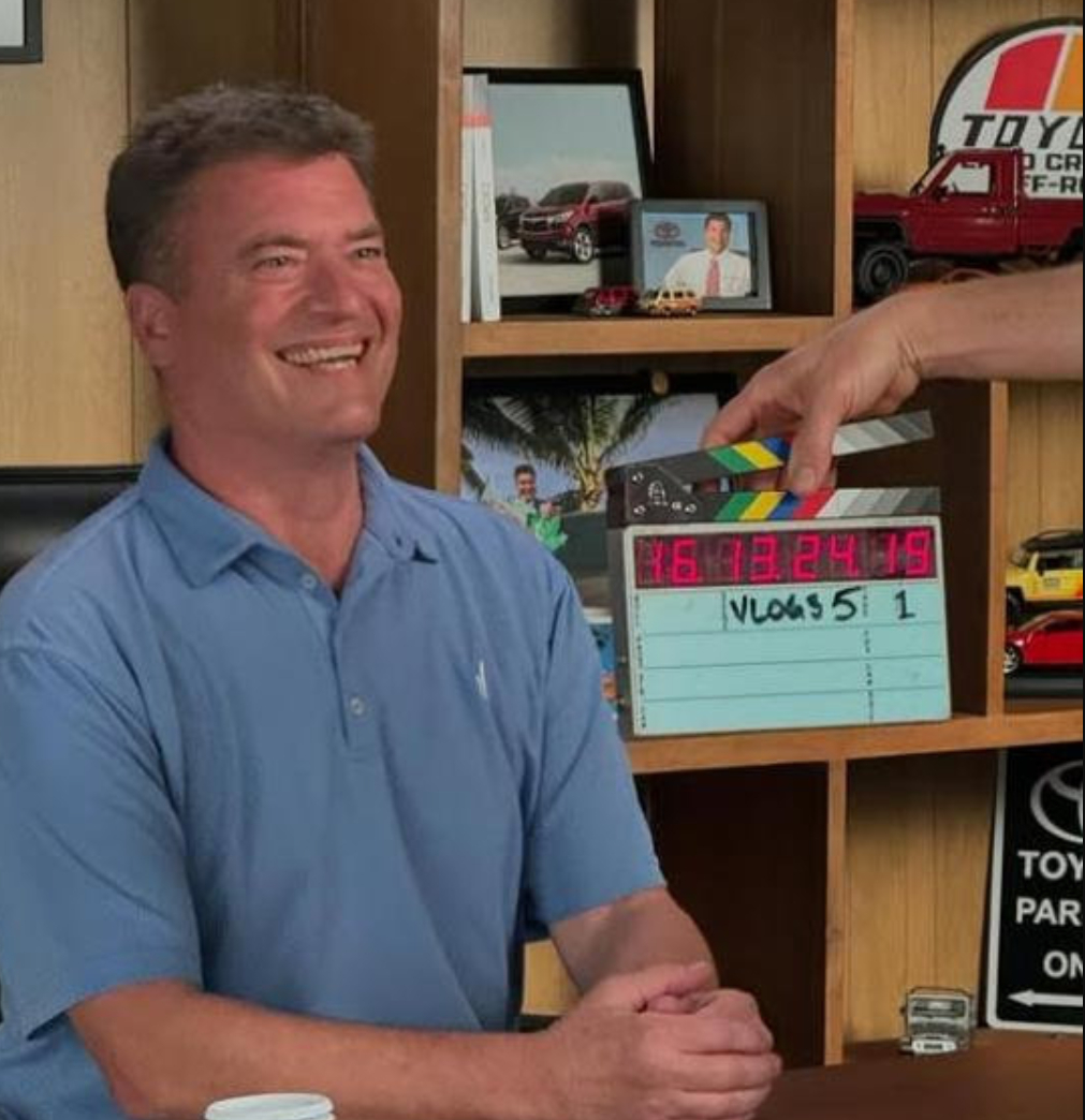 又一个老友记演员去世老友记莫妮卡医生男友扮演者去世 据报道，在《老友记》中饰演莫