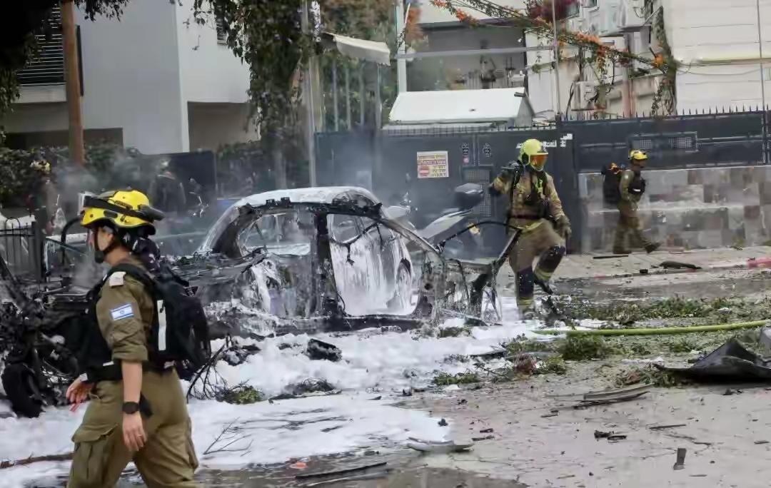 伊朗动用新武器，以色列特拉维夫遭袭